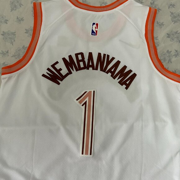 NBA San Antonio Spurs Nike Victor Wembanyama #1 Jersey - Picture 5 of 6